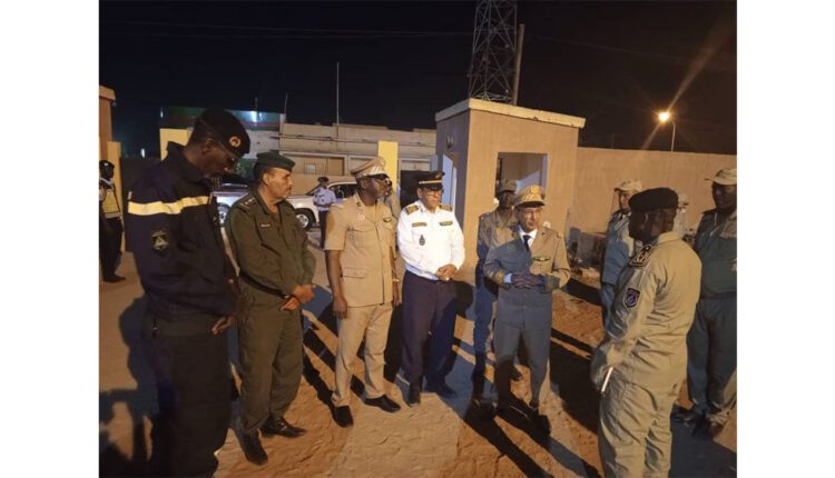 والي اترارزه يتفقد الخطة الأمنية الخاصة بعيد الأضحى المبارك