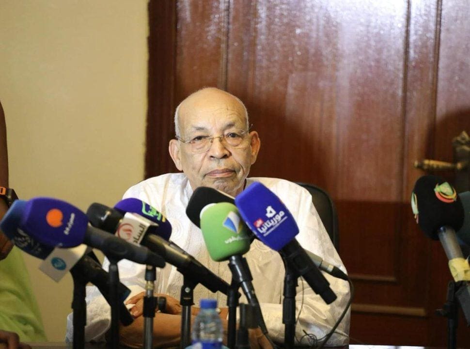 تقييم النموذج الديمقراطي ونقاش الانتخابات.. موسى فال يتقدم بوثيقة جديدة لأطراف الحوار