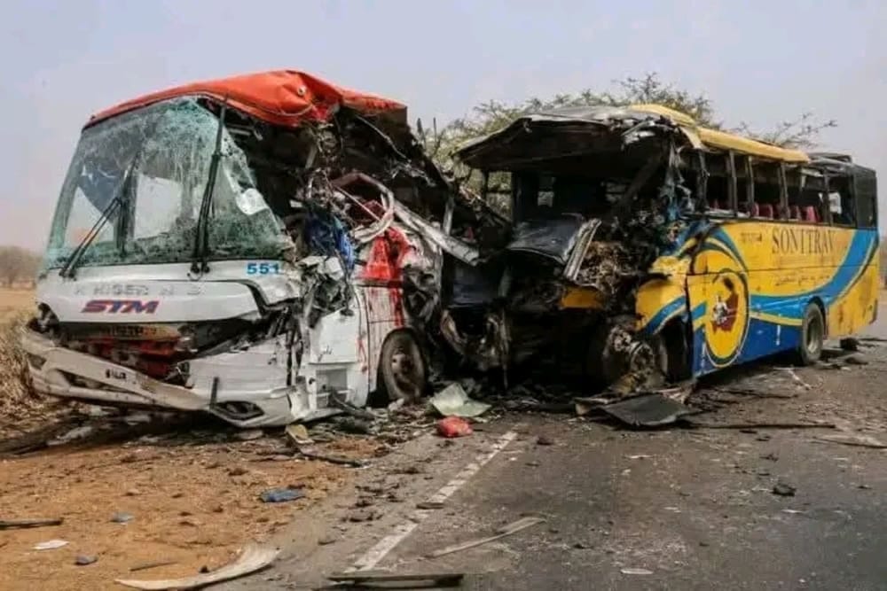 تصادم حافلتين في النيجر يودي بحياة 22 شخصا بينهم 17 عسكريا
