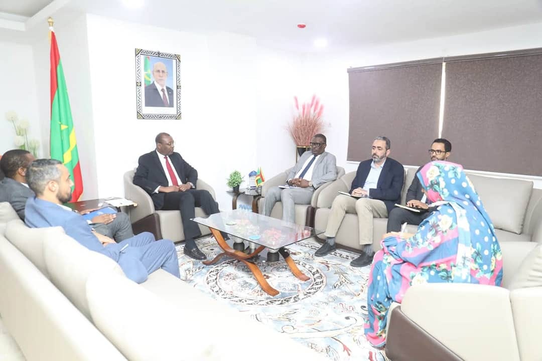 وزير التنمية الحيوانية يبحث مع رئيس بعثة المنظمة الدولية للهجرة تعزيز التعاون في الصحة الحيوانية