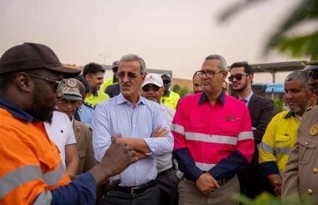 وزير المعادن والصناعة يشيد بمستوى الشركة مع شركة "كينروس تازيازت"